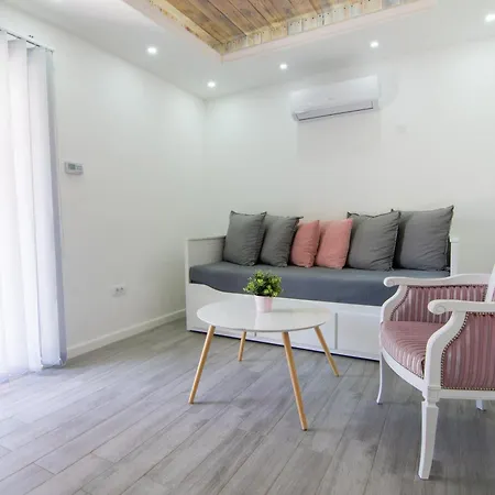 Gardenlux Daire Vrdnik