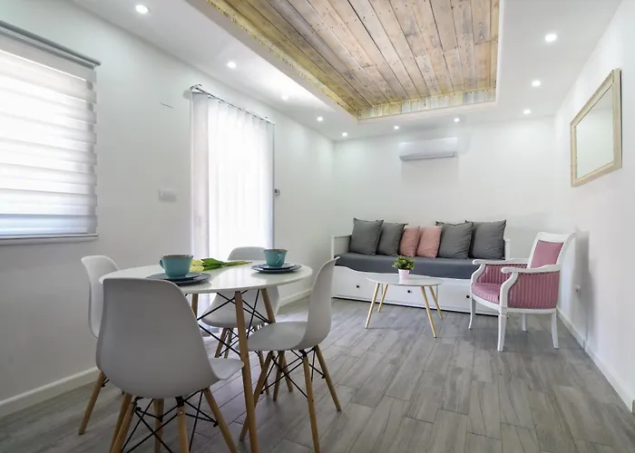 Gardenlux 브르드니크