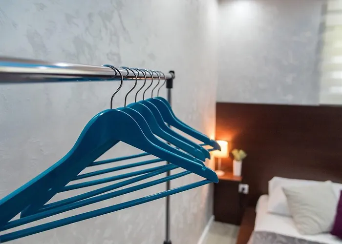 Gardenlux 브르드니크