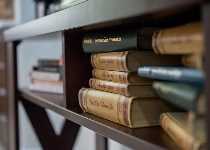 Gardenlux 브르드니크